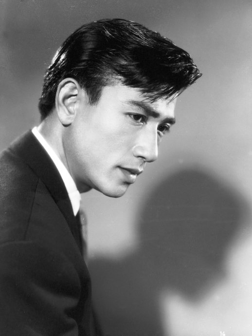 佐田啓二